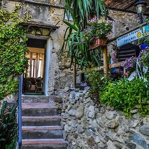 https://piazzetta-little-suite.hotelitalianriviera.com