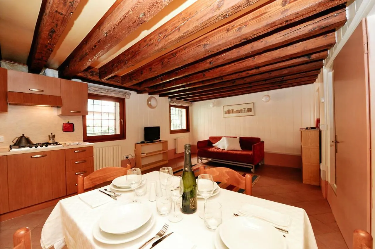 Apartment Melusina Ca' Bernarda Venice Historical Center Italy